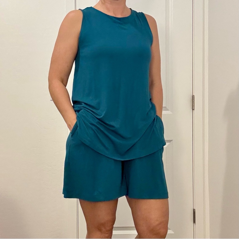 J. Jill Green Loungewear Set Comfortable Modest Sleeveless Top & Shorts